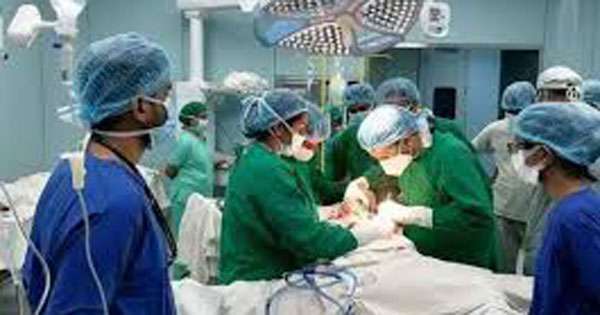 රෝගීන් 1000කගේ ඇසේ සුදට සැත්කම්