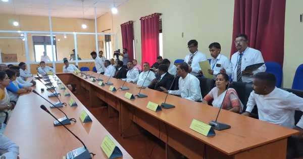 කුකුලා - මාලිමා දීගය කැඩේ, නොර්වුඩ් උප සභාපති සමගියට