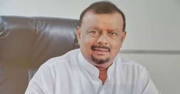එස්.එම්ට අධිචෝදනා බාර දෙයි