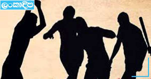 වැටලීමට ගිය පොලීසියේ පිරිසකට ප්‍රහාරයක්