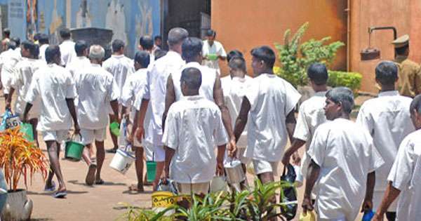 වෙසක් සහ හජ්ජි වෙනුවෙන් රැඳවියන්ට අමුත්තන් පෙන්වීම 28-30