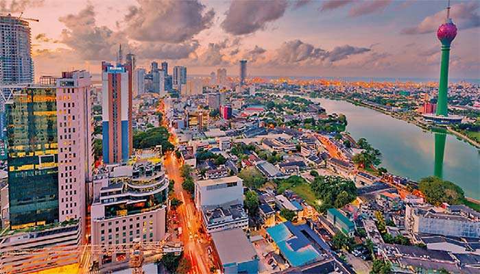 උගුලක සිරවූ මවාපෑමෙන් මිදීම: ලංකාවේ ඉහල - මධ්‍යම ආදායම් තත්වය තිරසාරව පවත්වා ගන්නේ කෙසේද?