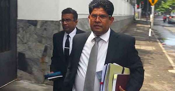 චමින්ද කුලරත්න අල්ලස් කොමිසමට