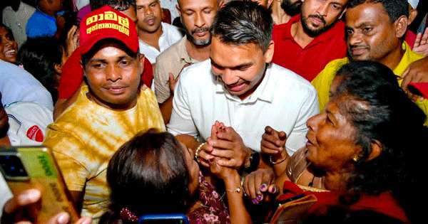 අරගලේ වෙලාවෙ අපි අඩියක් පස්සට තිව්වා