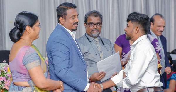 සහාධිපත්‍ය අධිකාරියේ  නිලධාරී පුරප්පාඩු පුරවයි