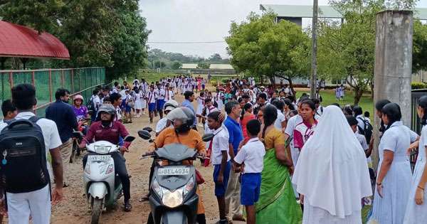 බඹරු ඇන කිලිනෝච්චිය විදුහලක 37 ක් රෝහලේ