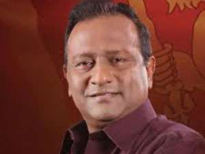 කොළඹින් සරත් වීරසේකර මුල් තැනට