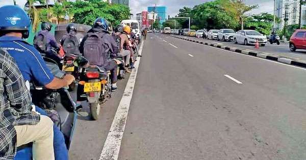 රට පුරා මාර්ග 206ක් ’’බ්ලොක්’’