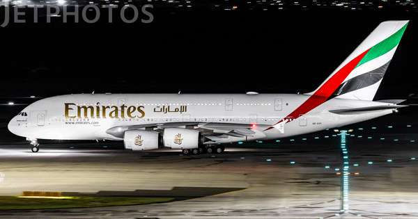 විශාල ගුවන් නායකයක් කටුනායකට හදිසි ගොඩ බැස්සවීමක්