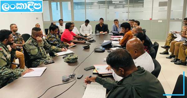 කැලණි ගඟ දෙපස අය ඉවත් කරන්න යයි