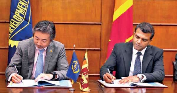 ආසියානු සංවර්ධන බැංකුවෙන් ඩොලර් මිලියන 300ක ණය පැකේජයක්