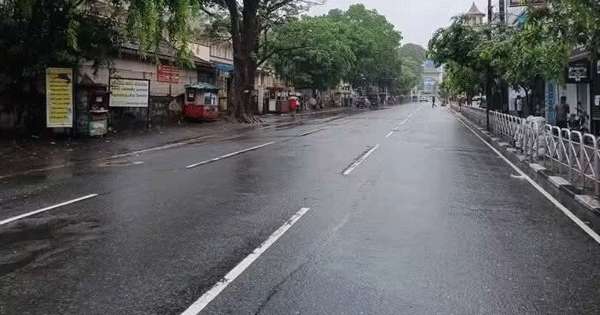 මහනුවර අතරමංව සිටි අයට දළදා මාලිගාවෙන්