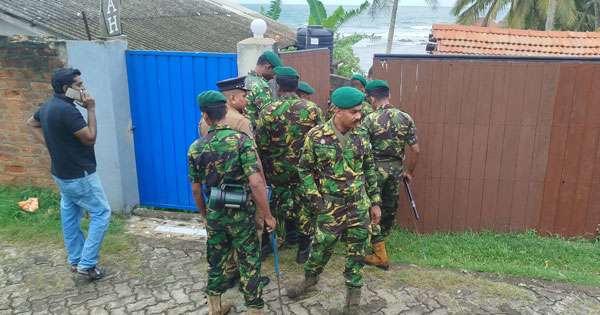 වැලිගම වෙරෙළෙන් කඩු කිලෝ 120ක් සොයා ගනී