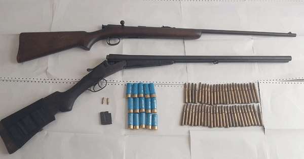 ගිනි අවි උණ්ඩ සමග ගරාජ් බාස් මාට්ටු