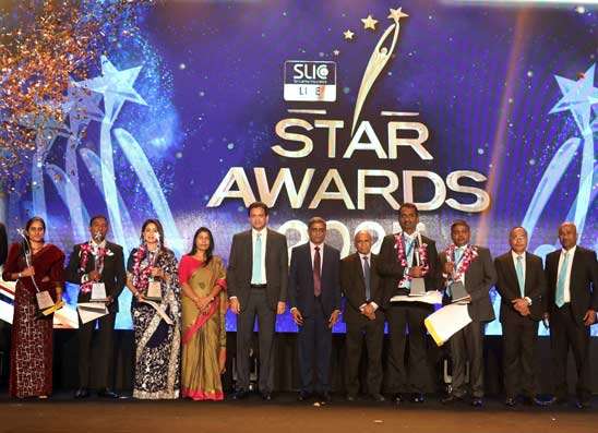ශ‍්‍රී ලංකා ඉන්ෂුවරන්ස් ලයිෆ් Star Awards 2025 සම්මාන උළෙලේ දී විශිෂ්ටයින් අගයයි