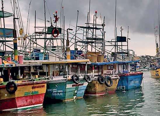 අම්බලන්ගොඩ ධීවර කර්මාන්තයේ අර්බුදය