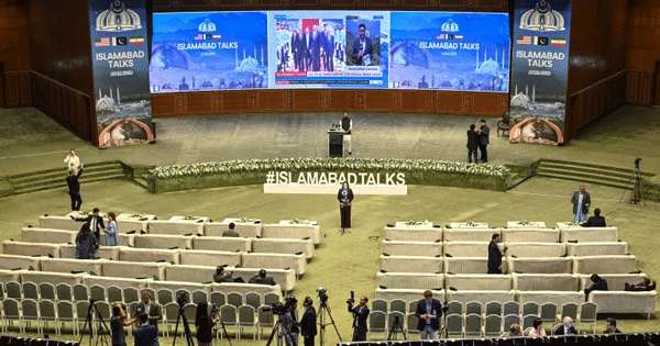 විසැඳුමකින් තොරව අවසන් වූ ඉරාන - ඇමෙරිකා සාකච්ඡා