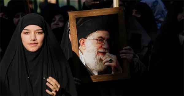 ඉරානයේ නිහඬ බලවතා: අයතුල්ලා අලි කමේනි