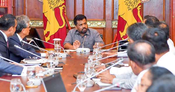 ඛනිජ කර්මාන්ත සංවර්ධනයට ජනපති සාකච්ඡාවක් කැඳවයි