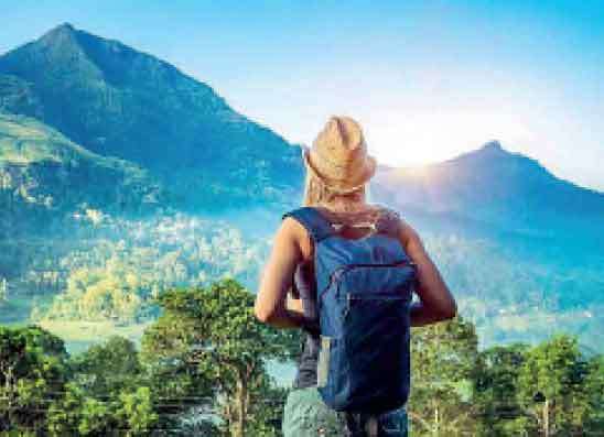 මාර්තුවේ සංචාරකයන්  ලක්ෂ 2ත් අසීරුවෙයි