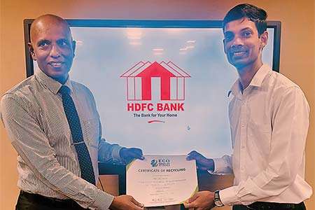 ප්ලාස්ටික් ප්‍රතිචක්‍රීකරණයට දැක්වූ දායකත්වයට HDFC බැංකුව Eco Spindles ආයතනයේ ඇගයීමට