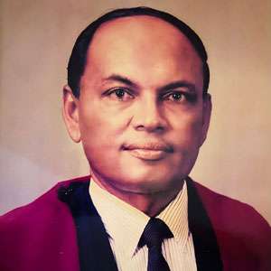 කළුතර මහාධිකරණයේ හිටපු විනිසුරු  සරත් ගුණතිලක  අභාවප්‍රාප්ත වෙයි