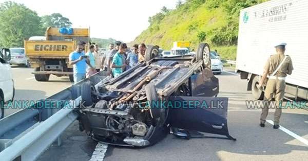 සුපිරි මඟේ අනතුරින් කතක් මරුට