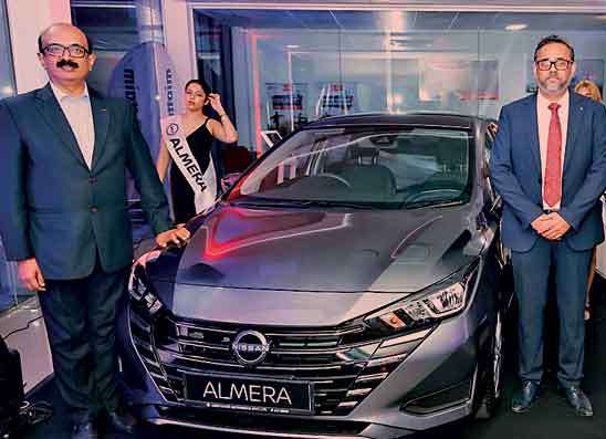 Nissan නවතම Almera මෝටර් රථය  ලංකාවේ දී එළිදක්වයි