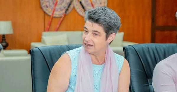 ‘‘මව්පියන් විදෙස්ගතවීමෙන් දරුවන්ගේ බඩ පිරුනත් රැකවරණය අහිමි වුණා‘‘