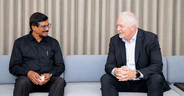 නෙදර්ලන්ත තානාපති ටිල්වින් හමුවෙයි