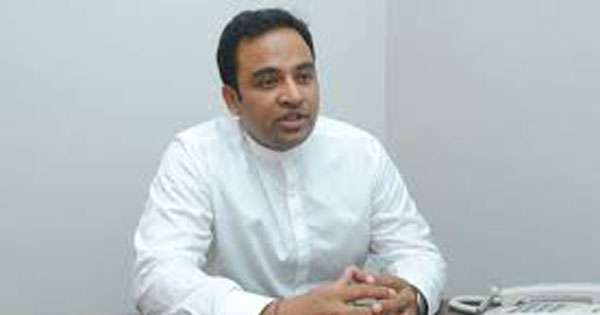 පාර්ලිමේන්තු මහලේකම්වරියත් එළවන කුමන්ත්‍රණයක්