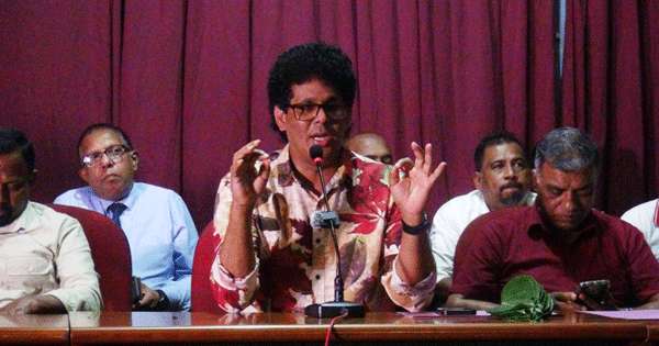 ආර්ථික මධ්‍යස්ථාන සමාගමකට පවරනවාට වෙළෙන්දෝ විරෝධය