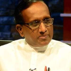 දකුණු පළාත් ආණ්ඩුකාර බන්දුල හරිස්චන්ද්‍ර කළුරිය කරයි