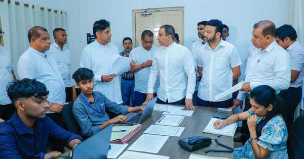 විපතට පත් ජනතාවගේ තොරතුරු විපක්ෂ කාර්යාලයෙන් රැස්කරයි