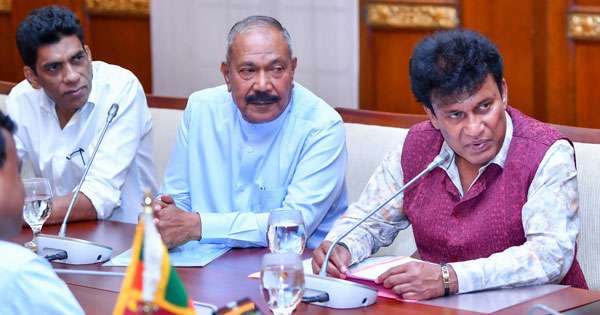 දෙමළ පක්ෂ නායකයෝ ජනපති හමුවෙති