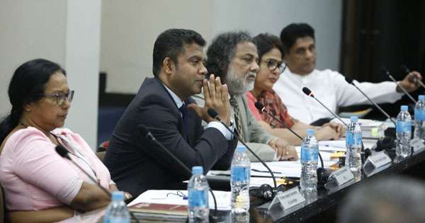ලබන සතියේ පාර්ලිමේන්තුවේ වැඩ වෙන හැටි