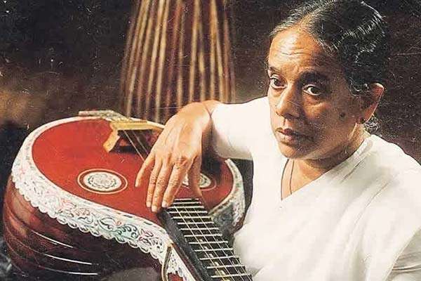 අහස සේ ඔබ අනන්තයි