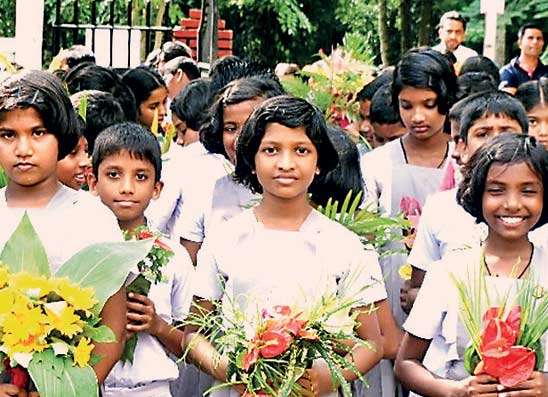 ගිරිඋල්ල වික්‍රමශීලා ජාතික පාසලේ ශිෂ්‍යත්වය සමතුන්ට මහජන බැංකුවෙන් තෑගි
