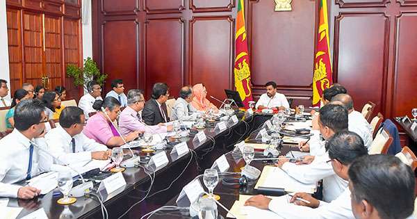 කුඩා -මධ්‍යම වැව් මාසයක් ඇතුළත හදන්න