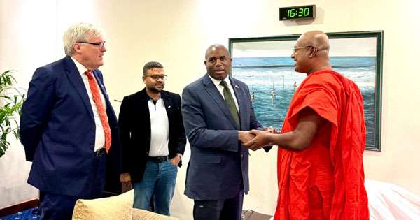 එක්සත් රාජධානියේ උප අගමැති අස්සජි හිමි බැහැ දකී