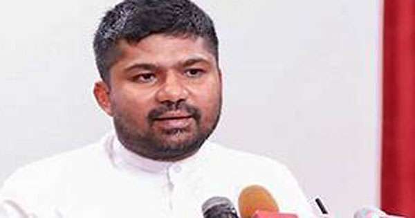 වගා නසන කෘමි  කන්ටේනර් 12ක් අනුමැතියට පෙර නිදහස් කරලා