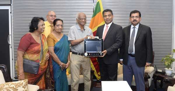 සෞඛ්‍ය අමාත්‍යංශට දැඩි සත්කාර මොනිටර්  හයක පරිත්‍යාගයක්