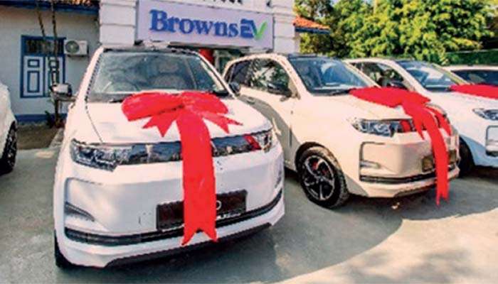 බ්‍රවුන්ස් EV මාතර නව ප්‍රදර්ශනාගාරය විවෘත කරමින් දකුණු පළාතේ මෙහෙයුම් පුළුල් කරයි
