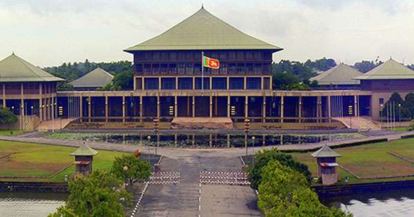 මැතිසබේ හදිසි රැස්වීමක් සඳුදා