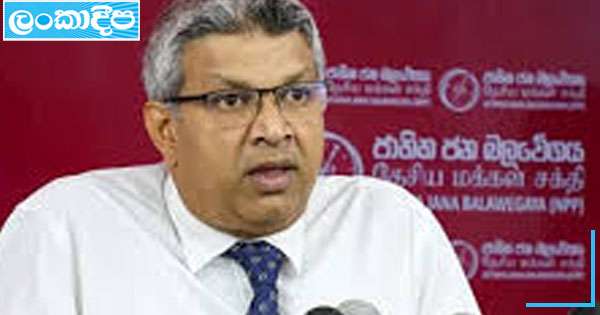 ඇමති බංගලා හතරක් අගවිනිසුරුවරයාට භාරදෙයි