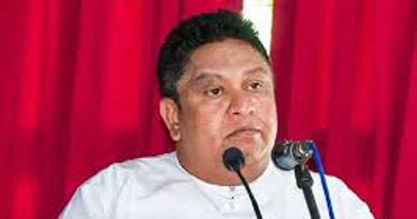මන්ත්‍රී චාමර සභාවෙන් ඉවත් කරයි