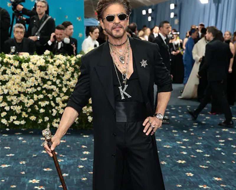 සුපිරි බොලිවුඩ් නළු ෂාරුක්ට 60යි