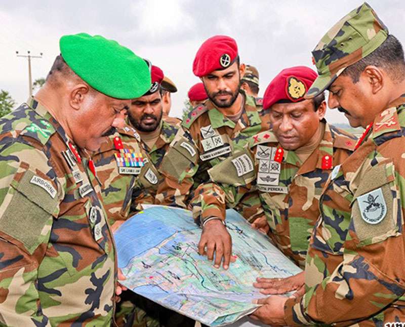 ජාතිය ගොඩනැගීමේ කටයුතු නිරීක්ෂණය සඳහා යුද්ධ හමුදාධිපති ත්‍රිකුණාමලයට