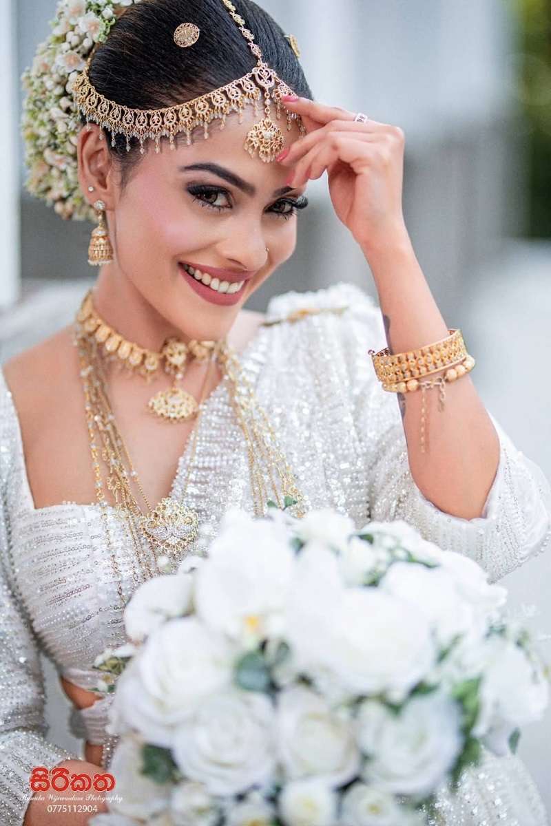 Pure Elegance, Timeless Beauty