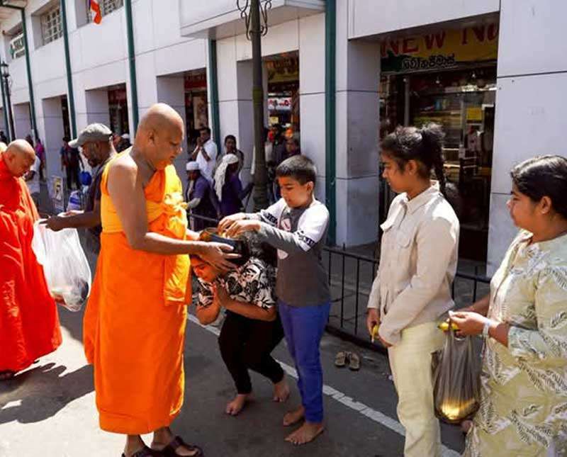 පින්වන්ත පිණ්ඩපාත චාරිකාවක්